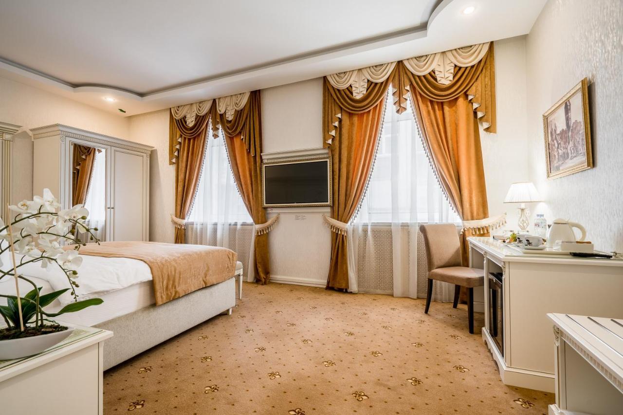 Imperial Palace Hotel Minsk Exteriör bild