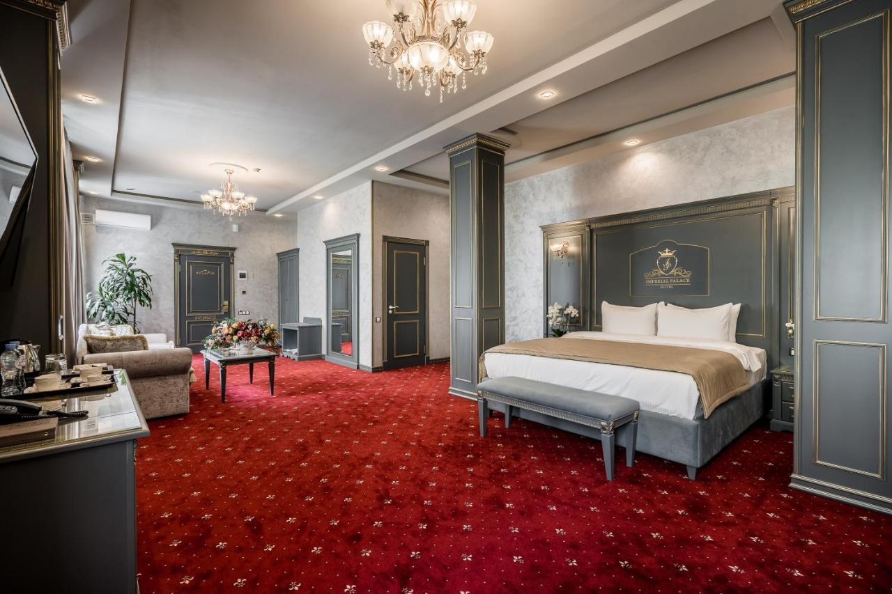 Imperial Palace Hotel Minsk Exteriör bild